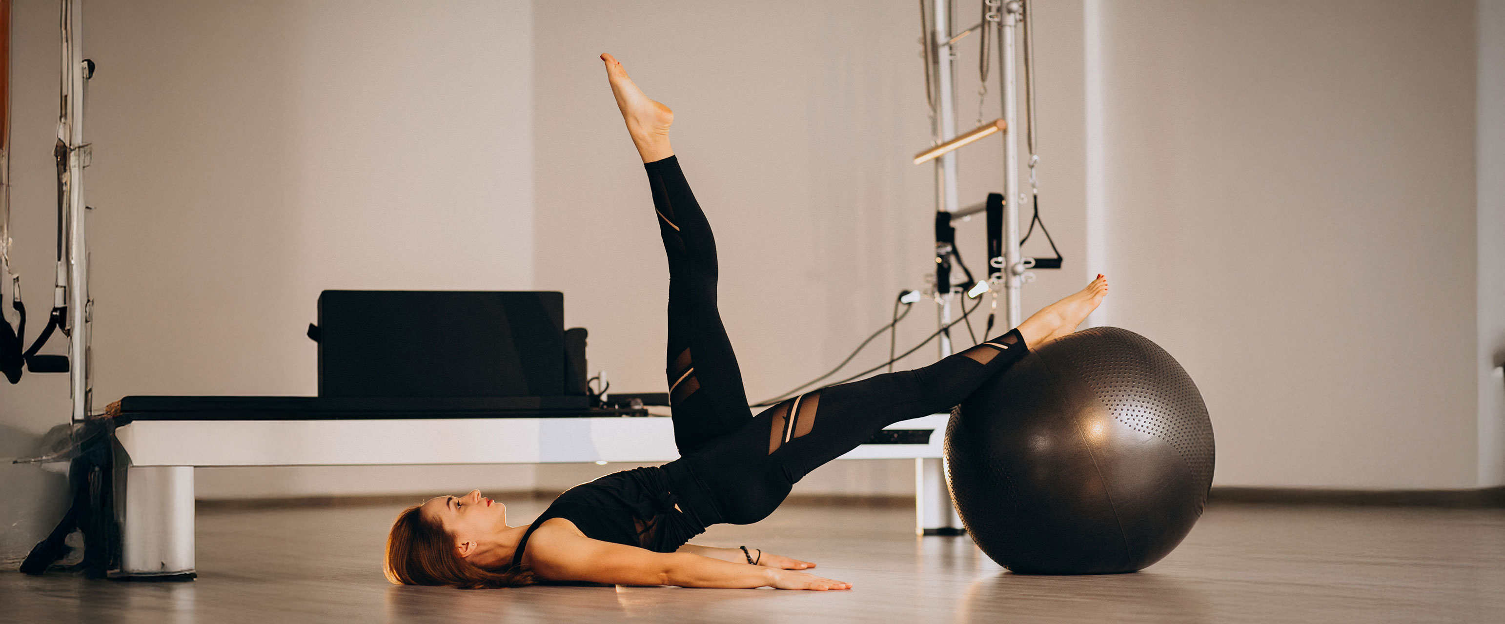 Ambiente de estúdio de Pilates com a gestão administrativa automatizada pelo AgendyMais